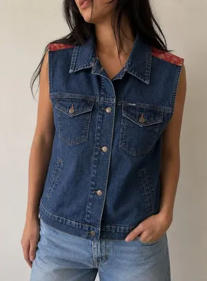 Wrangler Blue Denim‎ Vest Medium Red Paisley Western Rodeo Cowgirl thumbnail 1