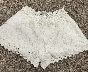 Handmade White Crochet Lace Lined Shorts thumbnail 1