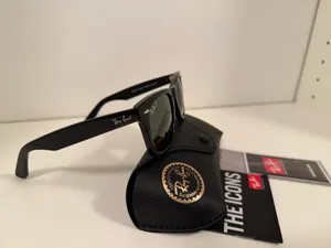Rayban Wayfarer Sunglasses Polarized thumbnail 3