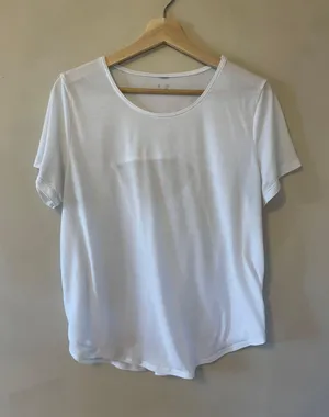 Under Armour Keyhole Back TShirt thumbnail 1