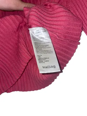Sweater thumbnail 4