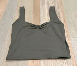 ReoRia Ruched Sweetheart Tank Top Size S Olive Green Sleeveless Crop Top thumbnail 1