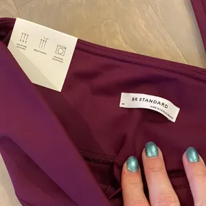 BNWT banana republic BR Standard leggings in purple size M thumbnail 2