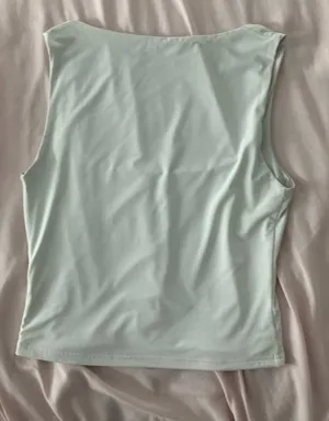 White Fox Boutique thumbnail 6