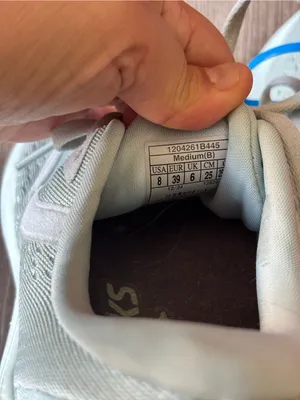 Brooks Women's Adrenaline GTS24 thumbnail 8