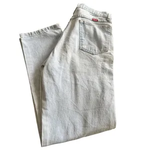 Y2K Wrangler boyfriend light Wash Jean size 4 thumbnail 10