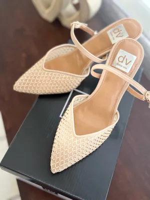 DV by Dolce Vita Geanie Pointed Toe Pumps Nude Mesh Rhinestone Heels Size 7.5 thumbnail 3