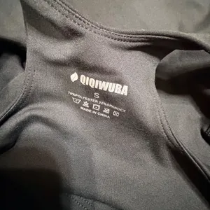 QIQIWUBA Womens Black Athletic Tennis Dress Built-in Shorts Racerback Size S thumbnail 6