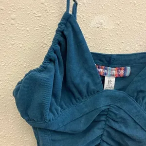 Urban outfitters V-neck Blue Spaghetti Strap Ribbed Crop Top XS 740 thumbnail 2