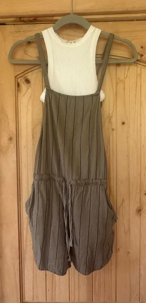 Billabong Overalls and shirt thumbnail 1