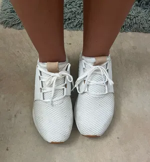 New Balance Shoes Women’s thumbnail 1