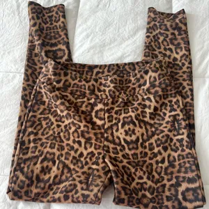 Giddy Up Glamour Leopard Print Leggings thumbnail 2
