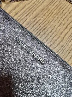 Michael Kors Pouchette Wrislet Gunmetal Metallic Leather Silver Chain Strap thumbnail 4