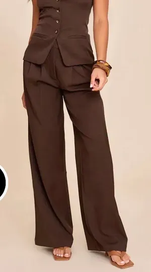 Pretty Little Thing Trousers thumbnail 1