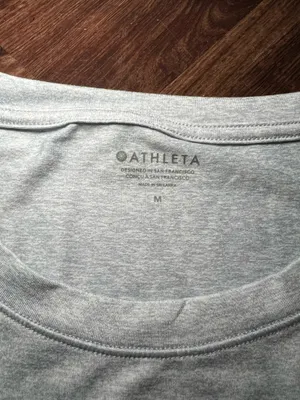 Athleta Uptempo Top Grey Size Medium thumbnail 5