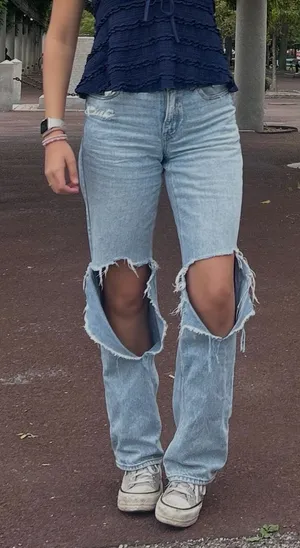 American Eagle Light Wash Ripped Wide Leg Jeans Size 2 thumbnail 1