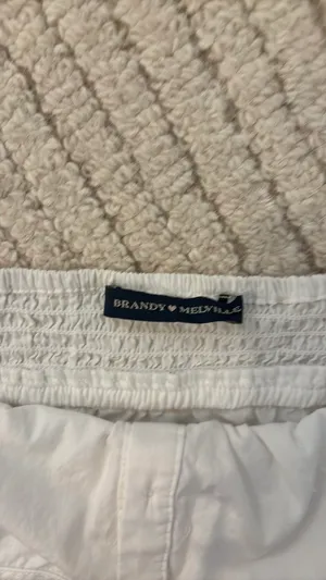 Brandy Melville White Top thumbnail 2