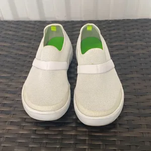 Oofos sneakers women’s size 7 White thumbnail 2