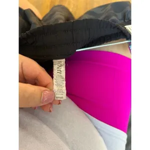 Vuori women’s‎ shorts camo small thumbnail 3