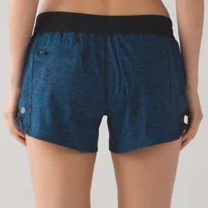 Lululemon Hotty Hot Short 2.5" Mini Park Lace Multi Black Athletic Size 4 thumbnail 2