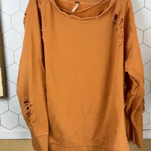 Free People Hole My Heart Oversized Distressed Orange Sweatshirt - Size - XXS thumbnail 5