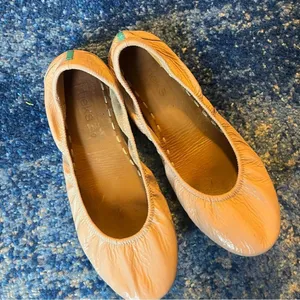 Tieks Biscotti Tan Patent Flats thumbnail 3