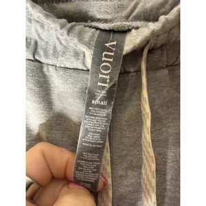 Vuori Heather grey camo performance joggers‎ women's size small thumbnail 5