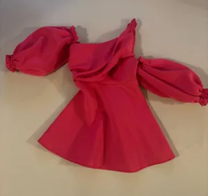 Fun pink dress with puffy sleeves thumbnail 1