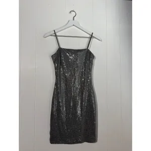 Windsor Black Sequin Bodycon Mini Dress Spaghetti Strap Party Dress Size S thumbnail 2