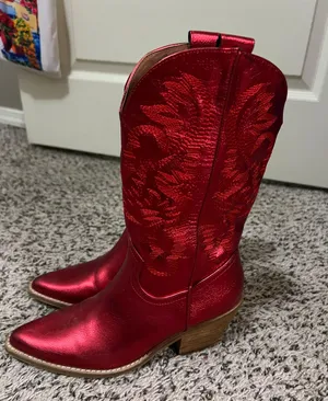 Cowboy Boots Red Size 6.5 thumbnail 1