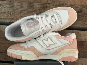 Youth 6 New Balance Sneakers thumbnail 2