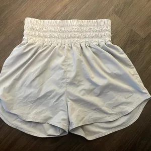 Grey Nike Shorts High-Waisted thumbnail 1