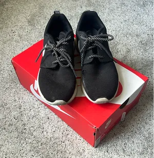 Nike Roshe One thumbnail 4