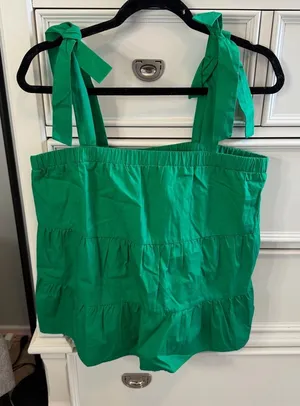 Green tank top Size L thumbnail 1