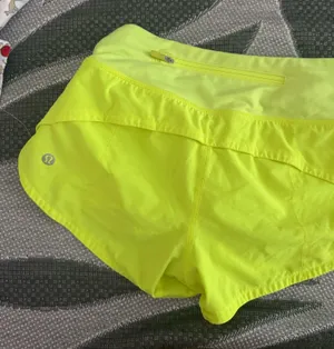 Lululemon Shorts thumbnail 2