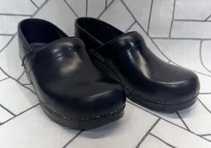 Sanita Professional Clogs‎ Size 40 Black Leather Slip On Comfort Shoes thumbnail 1