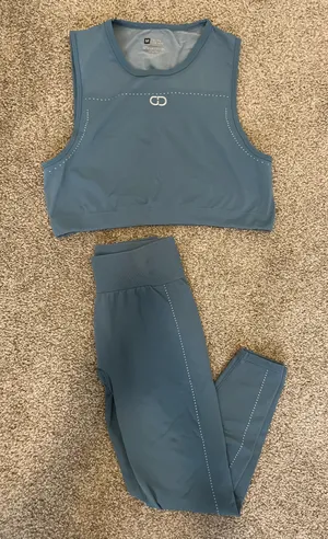 Godwin Salima Workout Set thumbnail 1