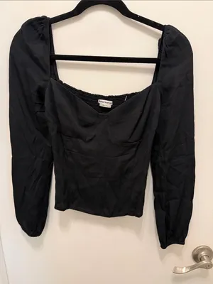 Reformation Reign Top Black thumbnail 2