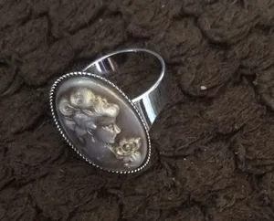 Unique adjustable ring thumbnail 1