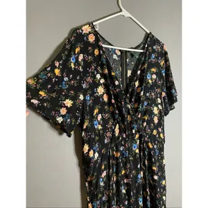 Wild Fable Floral Crop Jumpsuit Short Sleeve Size Large NWOT thumbnail 3