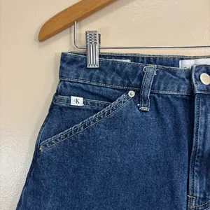 Calvin Klein Jeans Indigo Denim Mini Skirt Size W29 thumbnail 2