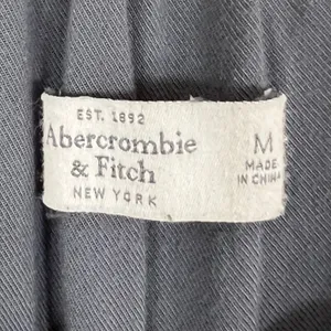🔥 Abercrombie & Fitch Dark Gray Ruffle Trim Sleeveless Jumpsuit Size Medium thumbnail 5