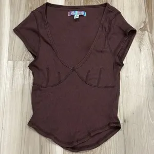 Urban Outfitters Brown Cropped Short Sleeve Shirt Women’s Medium thumbnail 1