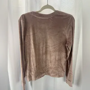Juicy Couture Pink Velour‎ Top with Rhinestone Logo Size Medium EUC thumbnail 4