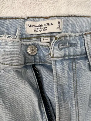 Abercrombie 90s Ultra High-Rise Straight Curve Love thumbnail 2