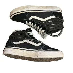 Vans SK8-Hi Black & White High Top Suede‎ Sneakers Men’s 6.0 / Women’s 7.5 thumbnail 2