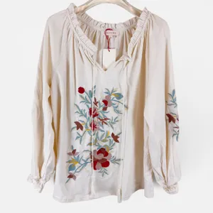 Solitaire Cream Floral Embroidered Boho Blouse Size Large thumbnail 2