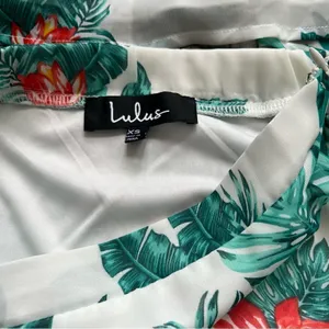 Lulu’s Evadne White and Teal Tropical Print Two-Piece Maxi Dress NWT Size XS thumbnail 8