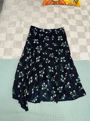 NWT‎ Lush Flirty Floral Skirt size L thumbnail 2