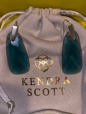Kendra Scott Earrings thumbnail 2